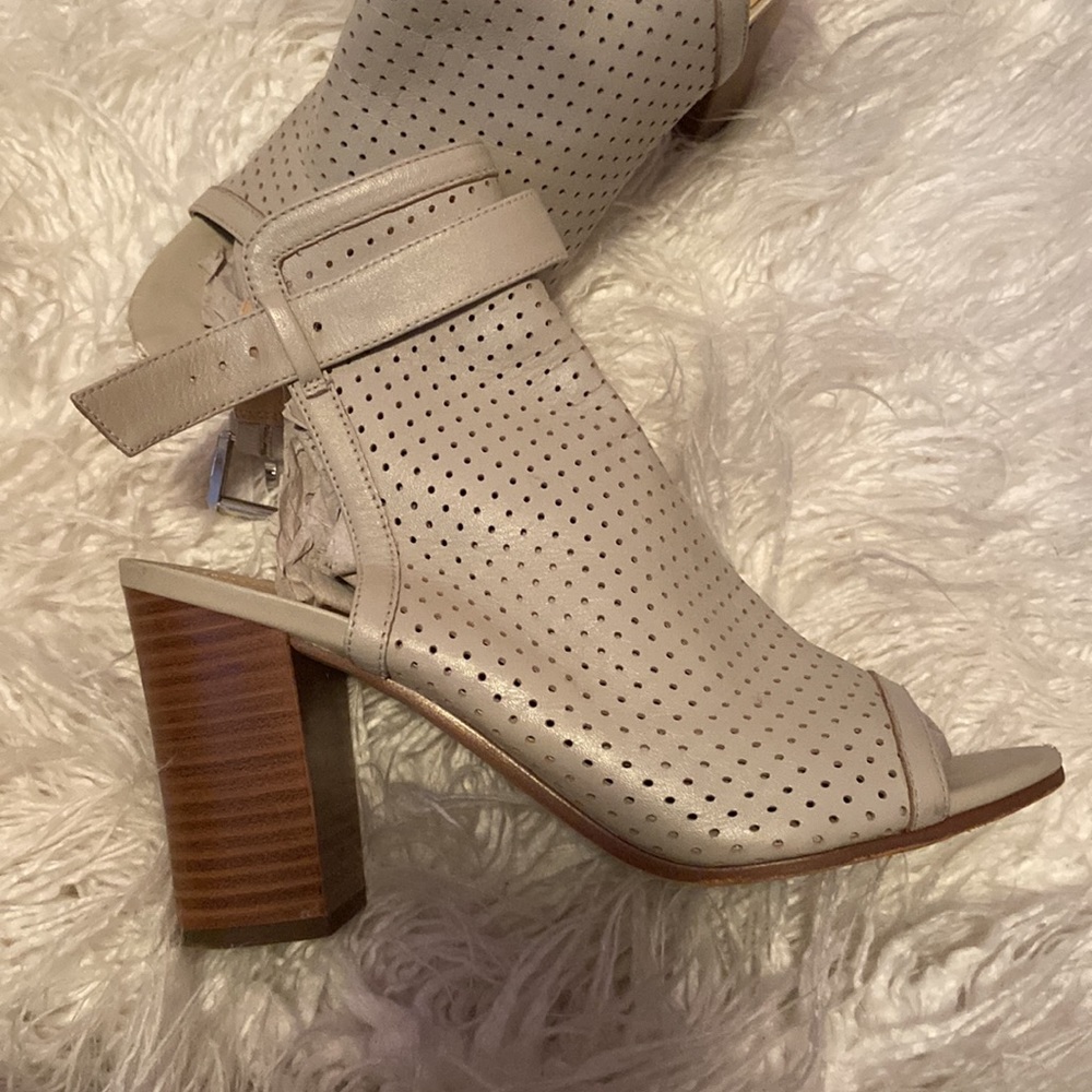 Sam Edelman Sandals - Picture 3 of 4